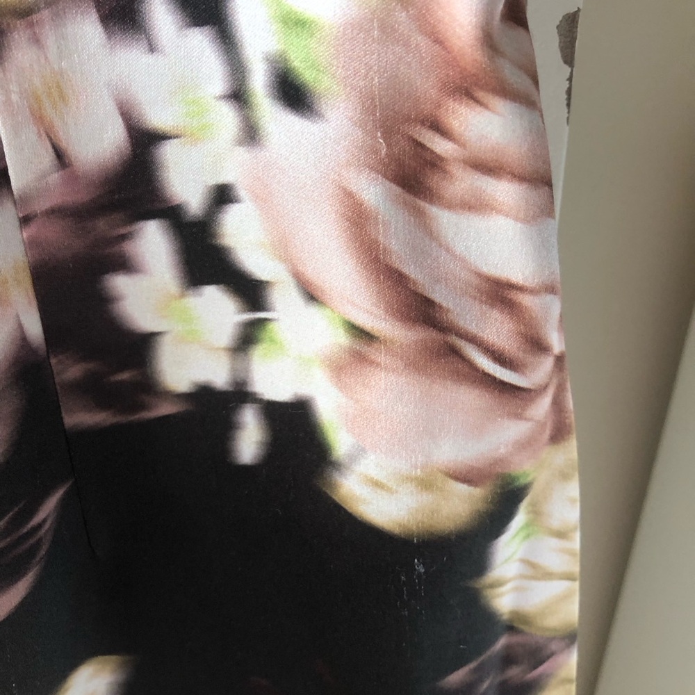 🤩💕 Sz8 Reformation The Collection Silk Pink on Black floral dress - Picture 11 of 15